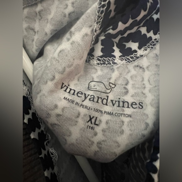 Beautiful Simple Print VV Romper (16) - Picture 3 of 5